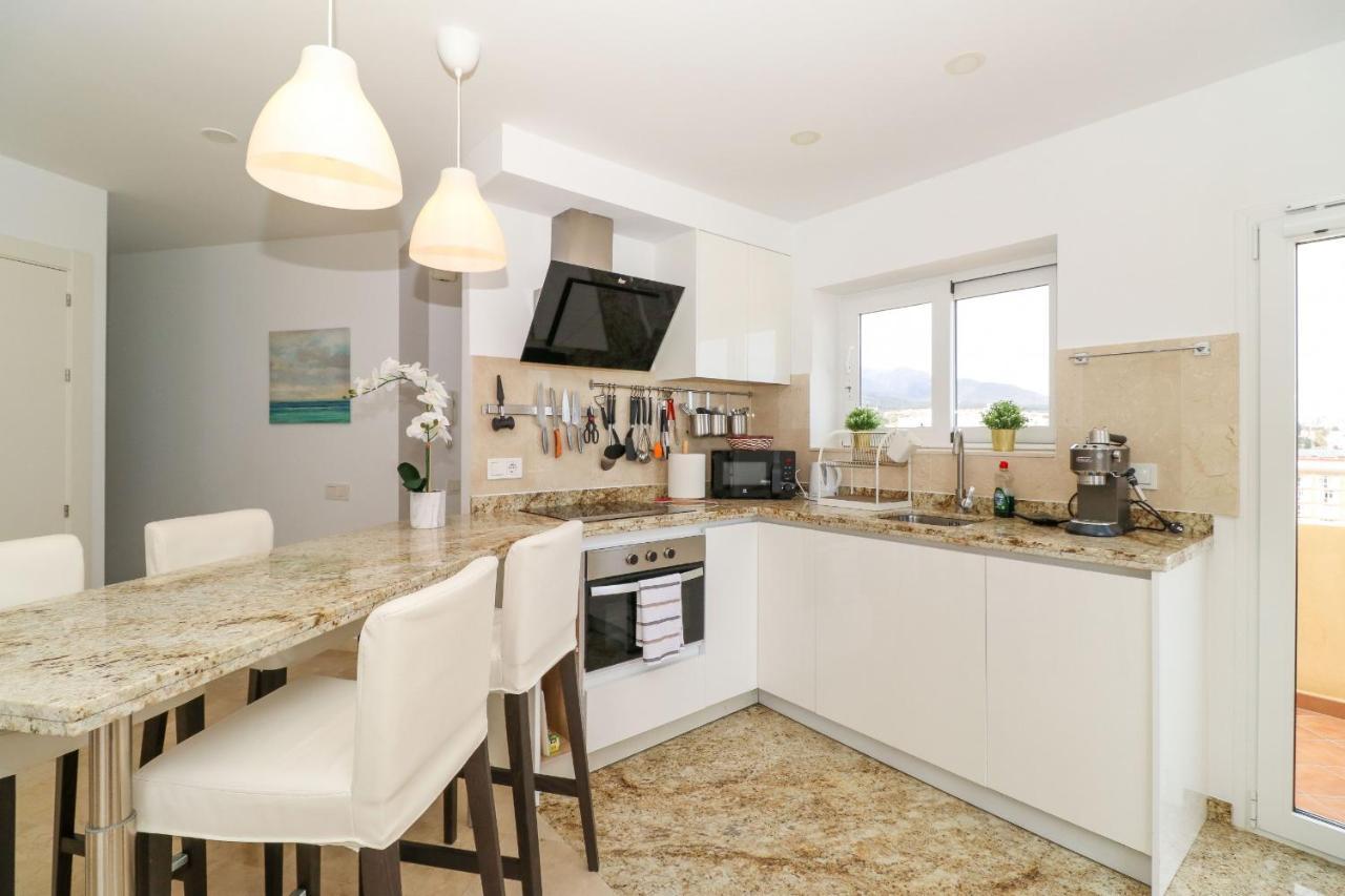 Penthouse With Panoramic Views - Puerto Marina Apartman Benalmádena Kültér fotó