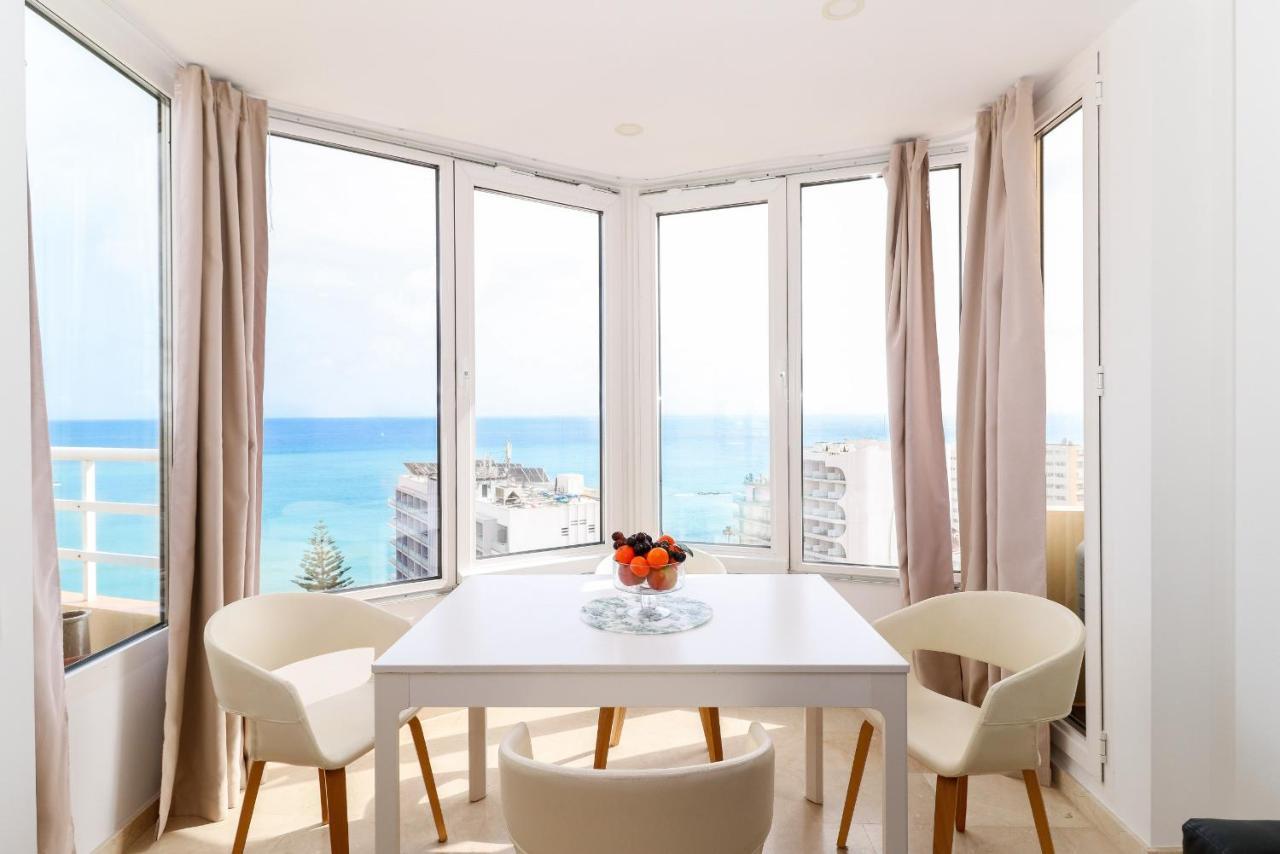 Penthouse With Panoramic Views - Puerto Marina Apartman Benalmádena Kültér fotó