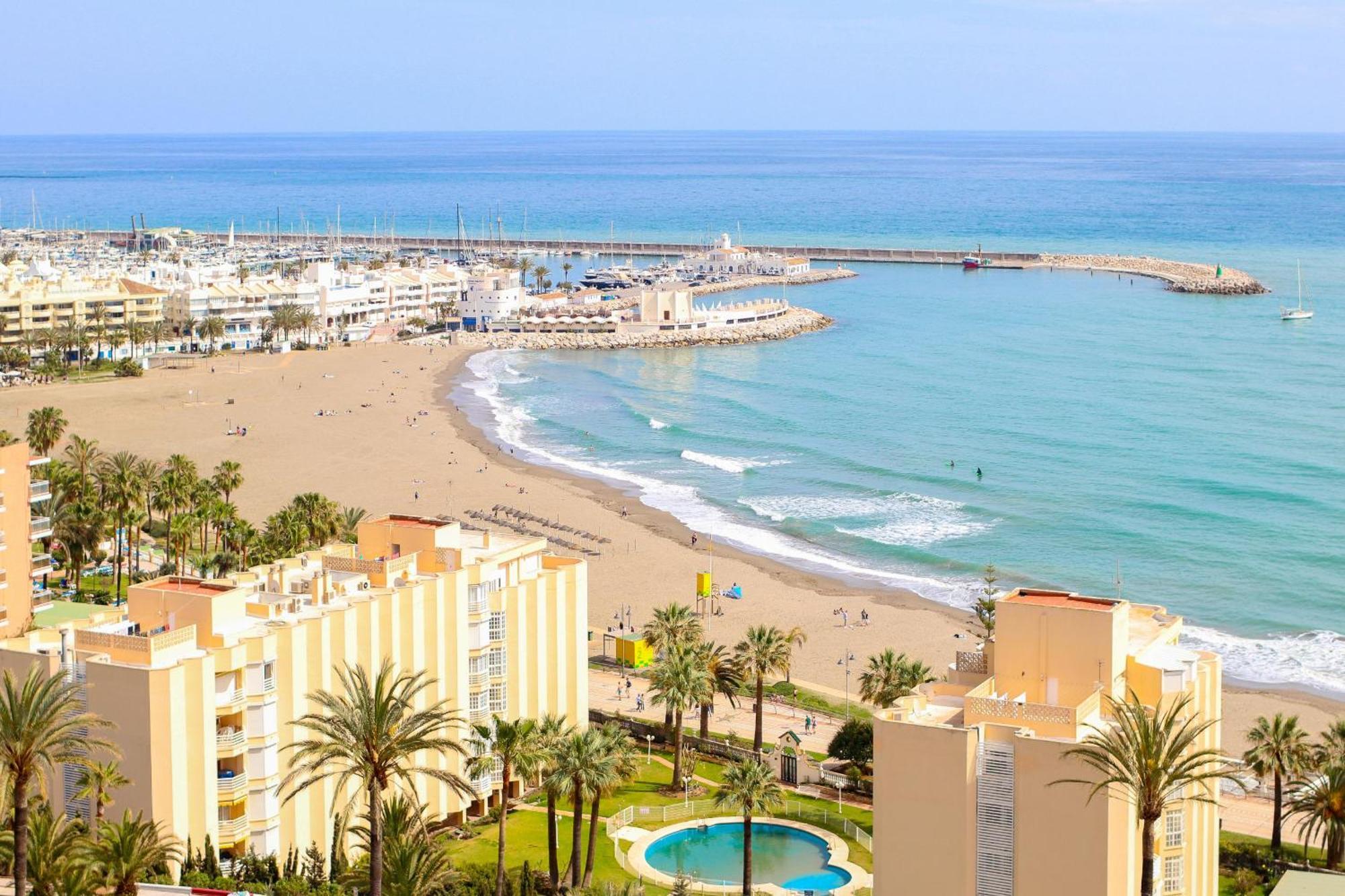 Penthouse With Panoramic Views - Puerto Marina Apartman Benalmádena Kültér fotó